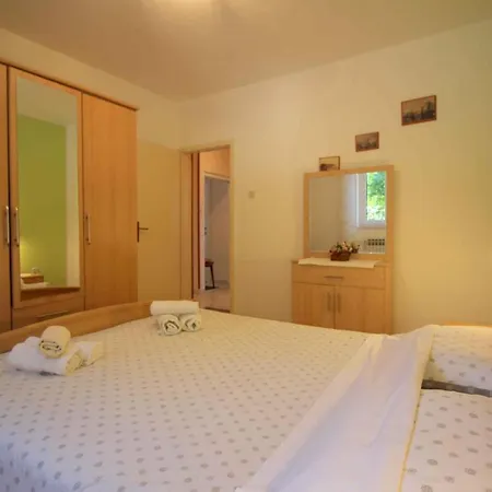 In Porec/istrien 9899 Apartment Porec